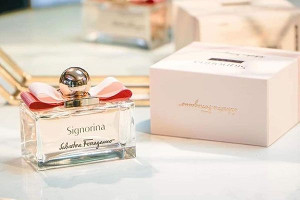 Lịch sử Nước hoa Salvatore Ferragamo Signorina